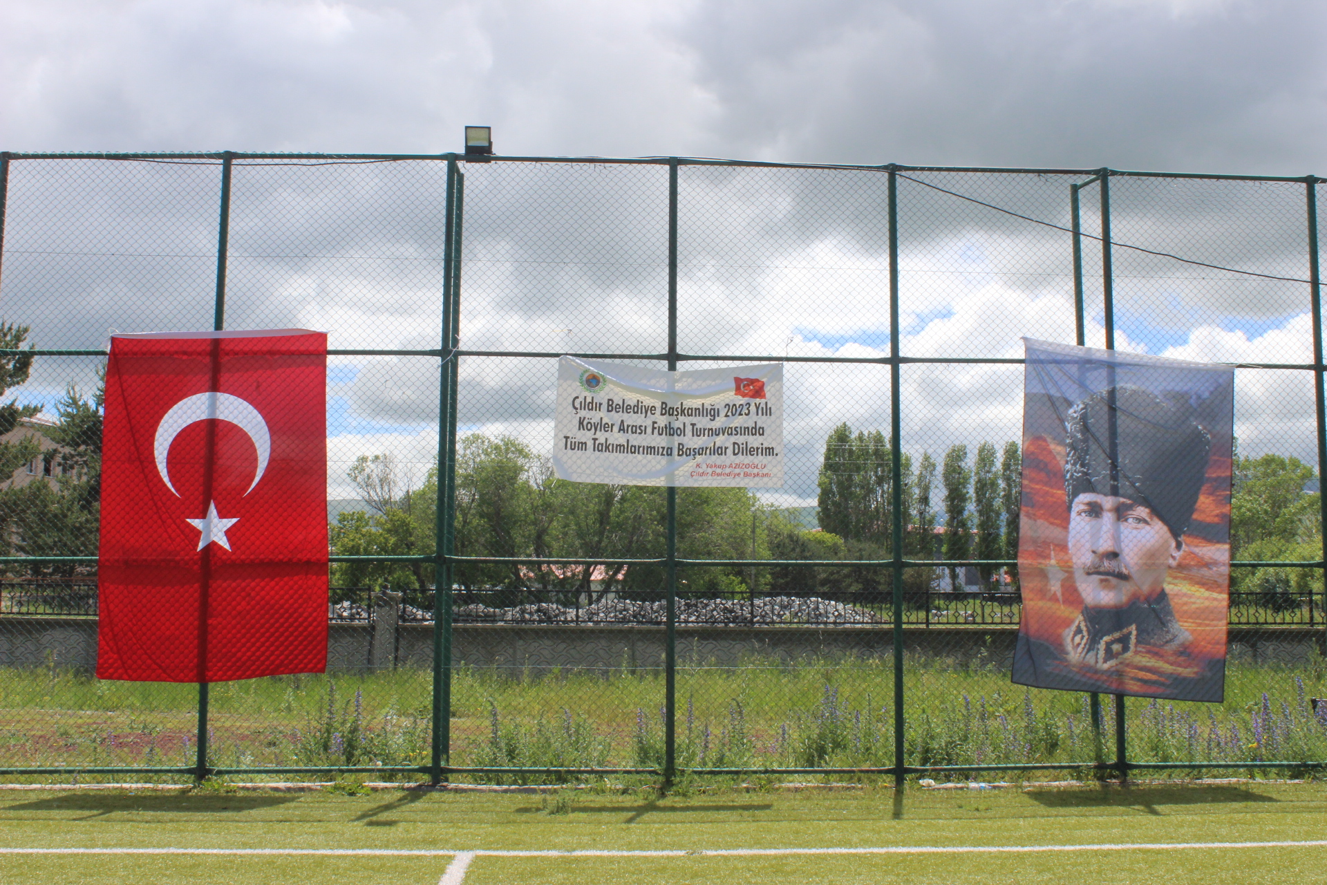 Belediyemizce Düzenlenen Futbol Turnuvasinin Şampiyonu Eşmepinar Köyü Tebrik Ederiz