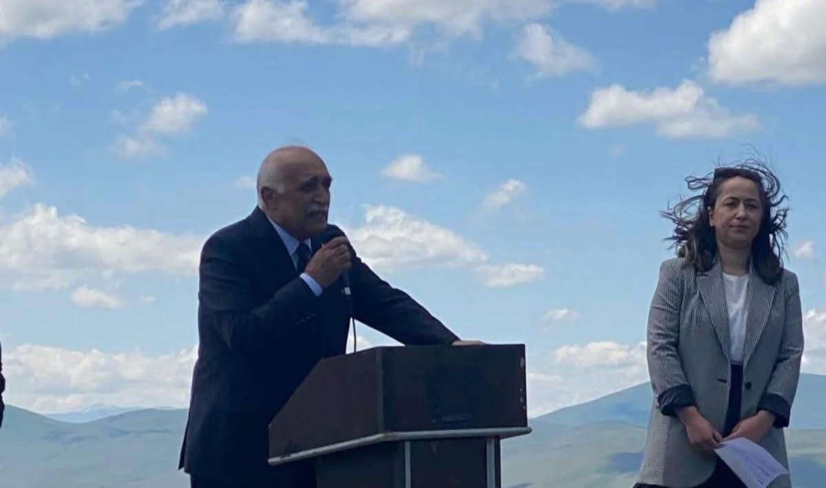 Ensar Öğüt seyir terasının temelini attık